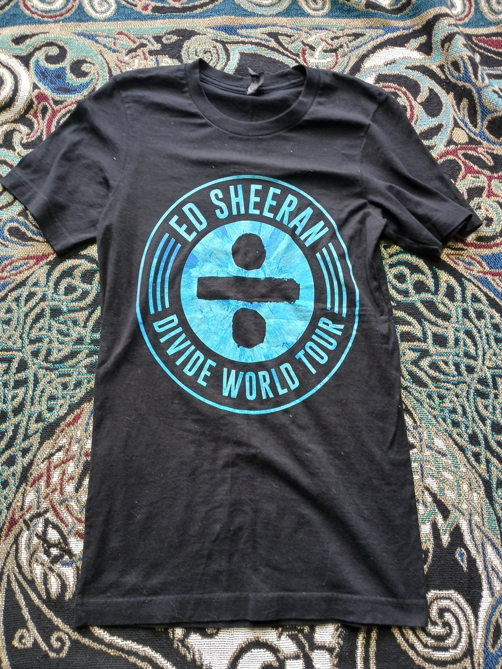 Black Short-Sleeve Graphic Tee Divide World Tour Ed Sheeran XS